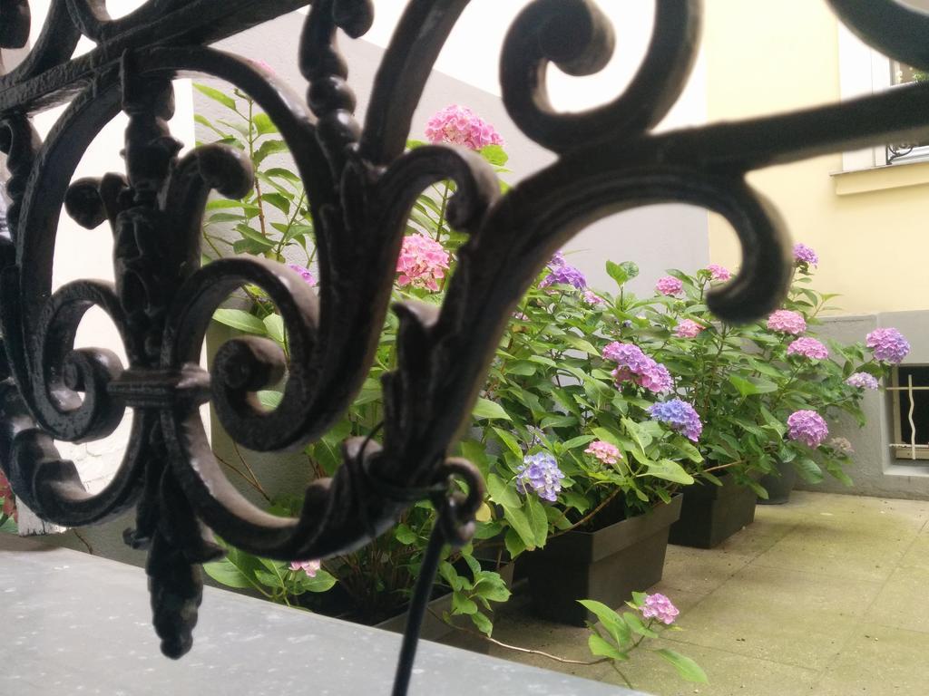 La Cour Du 5Eme - Chambre D'Hotes Párizs Szoba fotó